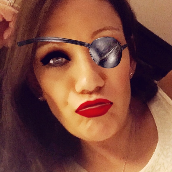 Meet your Posher, Kelly - Picture 1 of 1